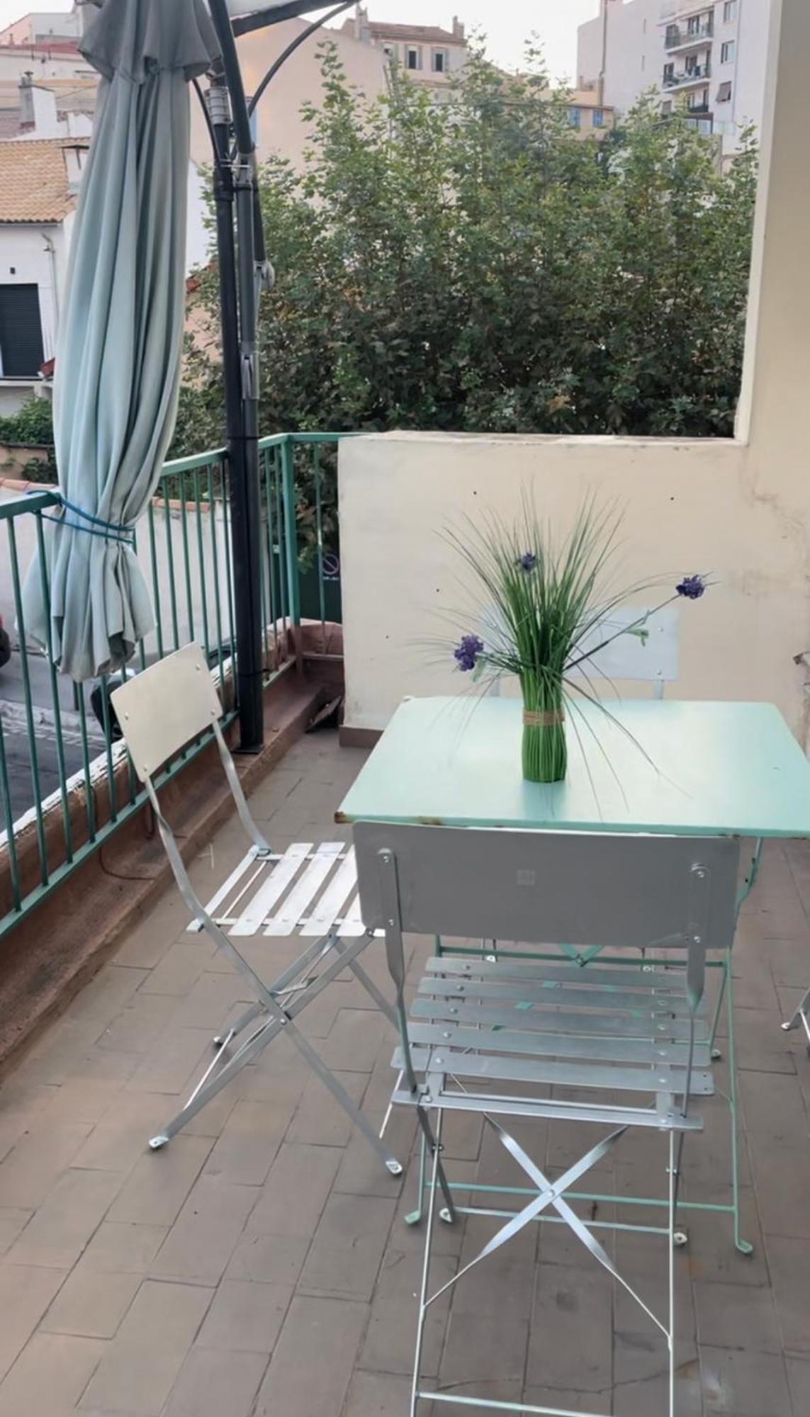 Stud Terras Ville Corniche 2 Pers Stat Gratuit Rue Modif Suivt Possib Et Accord Exclusif Марсель Экстерьер фото